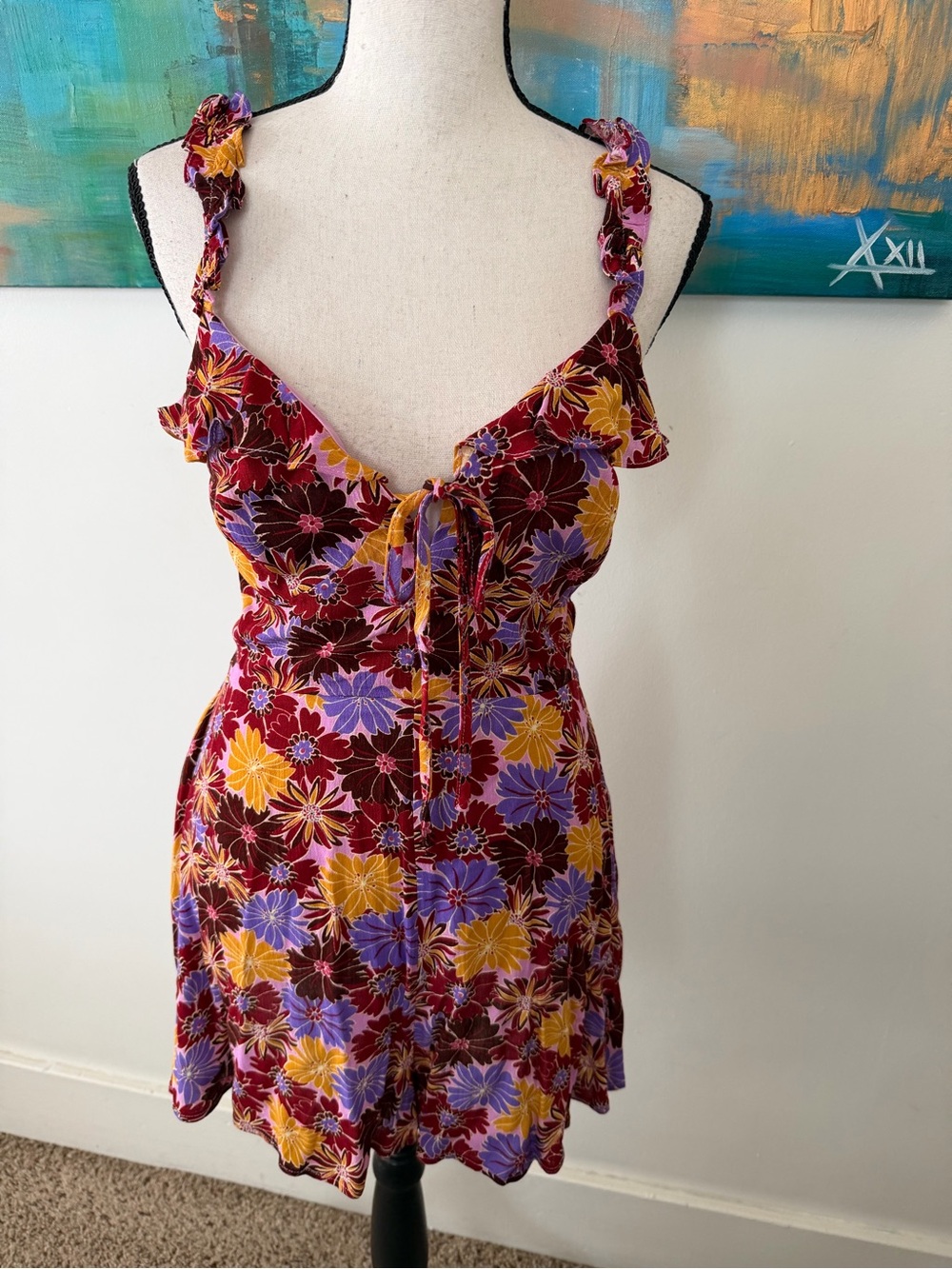 Lush NWT Floral Romper Tie Front  Zip Back Size S
